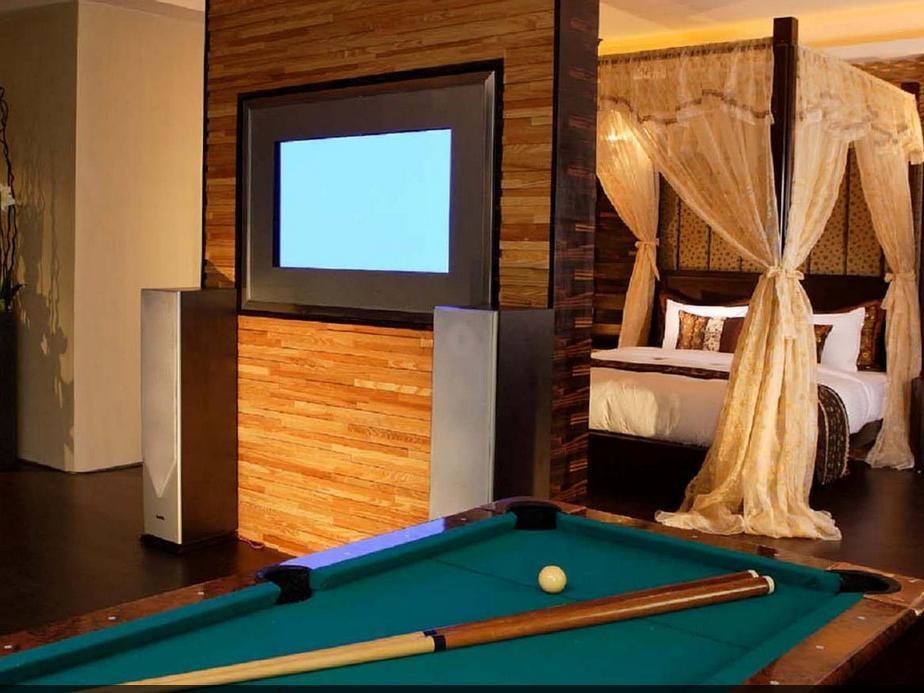 R7 Hotel Каосюн Екстериор снимка